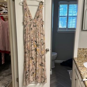 Maxi dress NEVER WORN